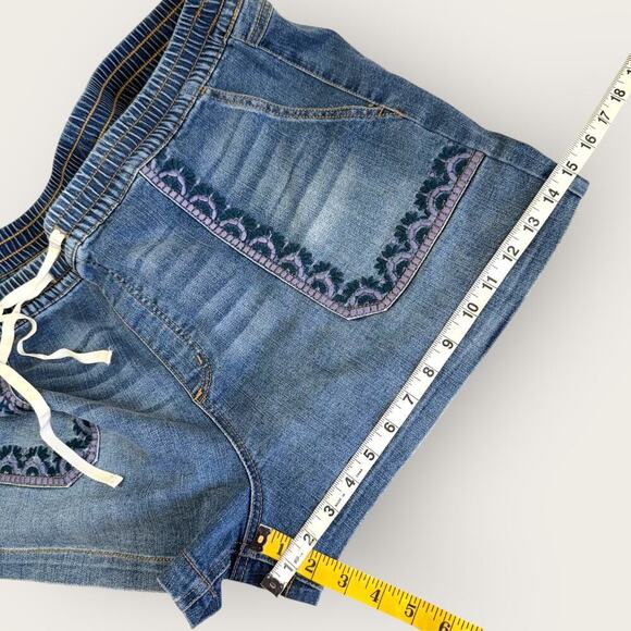 INC International Concepts Denim Embroidered Elastic Waist Blue Jean Shorts XXL - Picture 12 of 13
